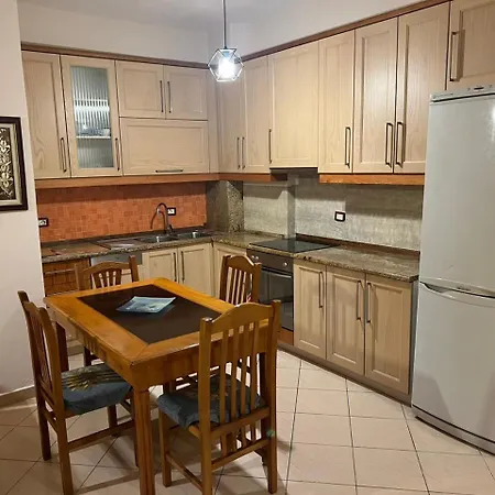 Vlora Apartament Appartement *